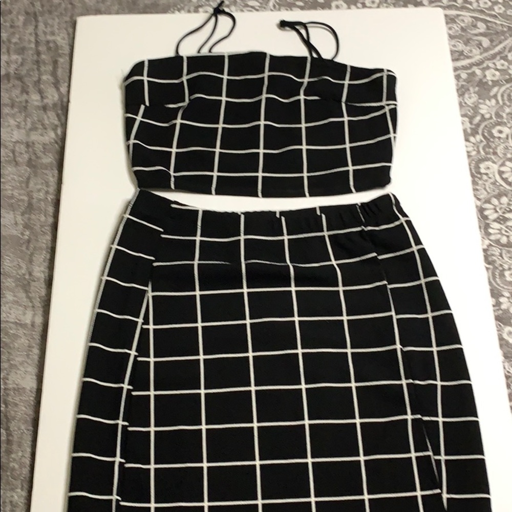 Skirt and shirt set.